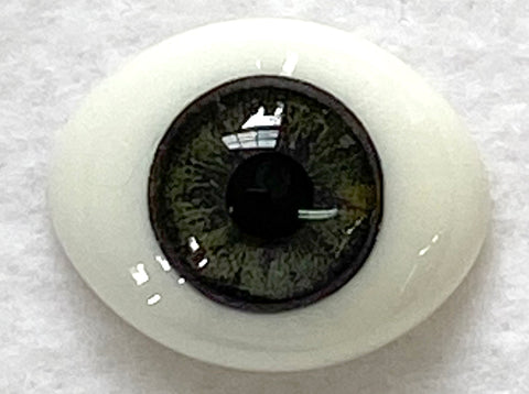 A smooth, polished finish with realistic textures, such as light reflections, adds authenticity and enhances the overall appeal of the glass eye.